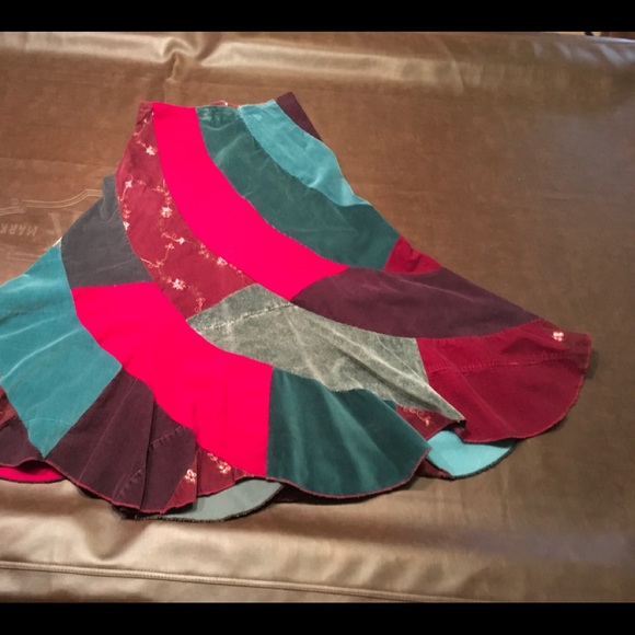 Reclaimed, recycled corduroy twirl, scalloped Boho skirt. - Picture 2 of 4